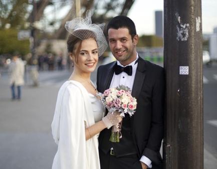 Boşandıqdan sonra başqası ilə göründü