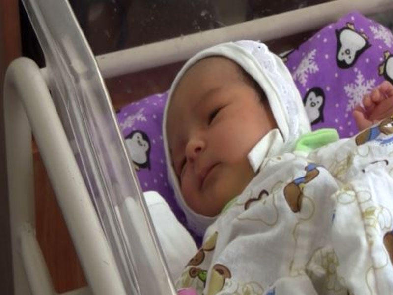 Doğum evində uşağı ölən ata: