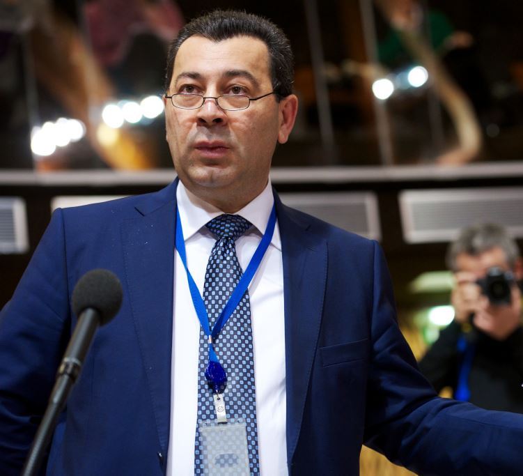 Səməd Seyidovun ərizəsi alındı