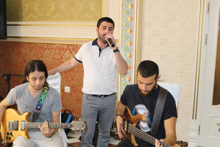 İzzət Bağırov belə məşq edir