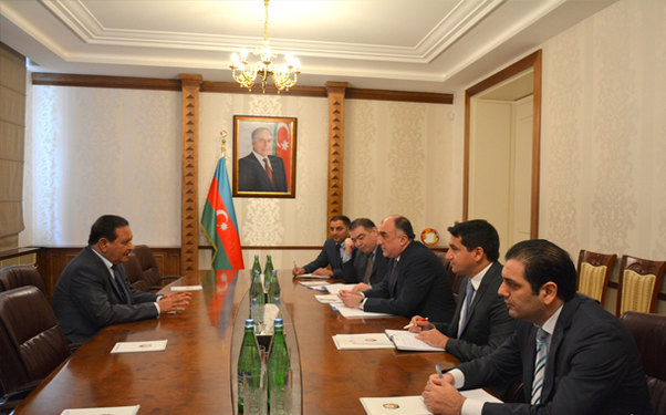 Elmar Məmmədyarov Qətərin Azərbaycandakı səfirini qəbul edib