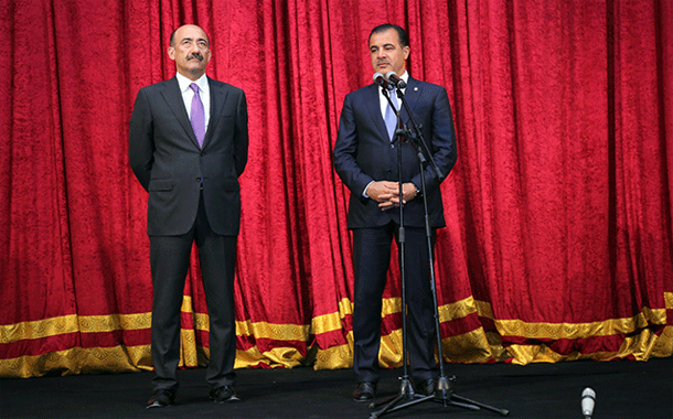 Azərbaycanda teatr mövsümünün açılışında — BİABIRÇILIQ