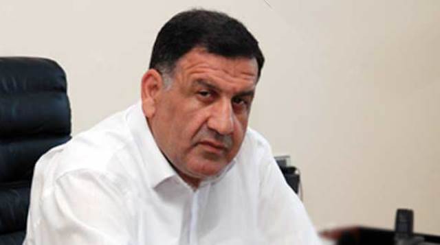 Respublika stadionunun direktoru istefa verdi