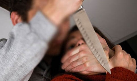 Cəlilabadda ər arvadının başını kəsdi