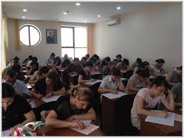 900-ə yaxın müəllim təlimlərə göndərilib