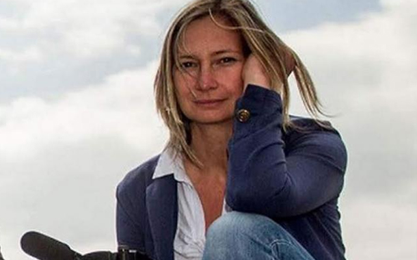 Qaçqınlara badalaq atan jurnalist üzr istədi: 