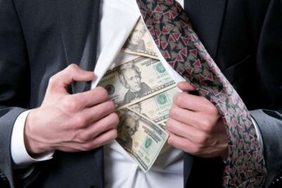 Vergi borcuna görə 43 sahibkar -