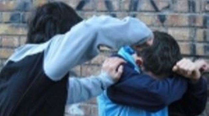 Bakı sakinini döyub, videoya çəkən dəstə şantaj etdi