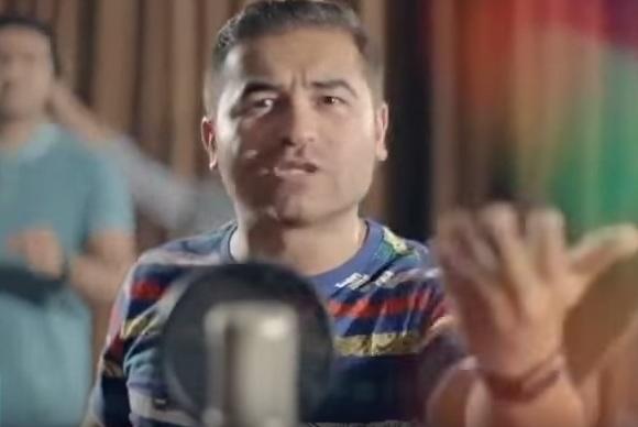 İlkin Həsəni mahnı oxudu