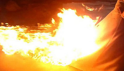 İnşaat malları bazarında yanğın