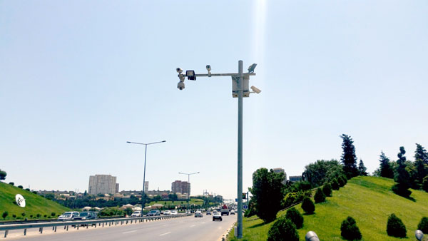 Yol polisinin kobud səhvi