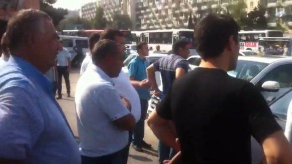 Bakıda polislə qarşıdurma