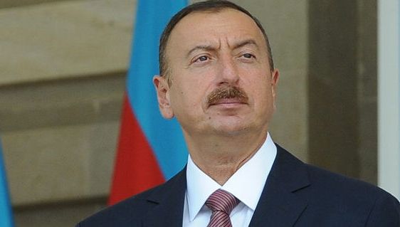 İlham Əliyev yeni sərhəd gözətçi gəmisi ilə tanış oldu