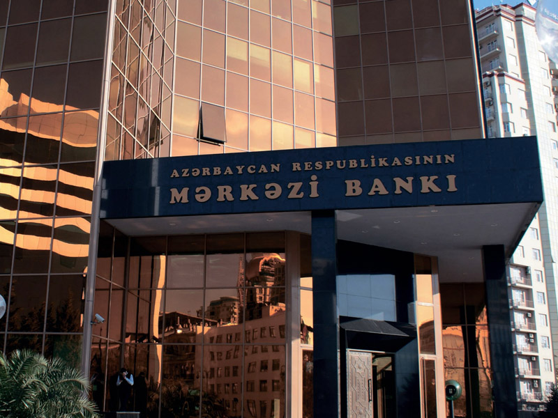 Mərkəzi Bankın valyuta ehtiyatları 7,8 milyard dollar azalıb