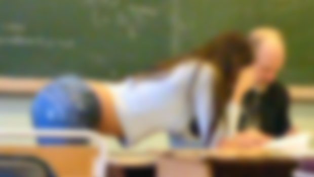 Bilmədən öz qızı ilə cinsi əlaqəyə girdi -