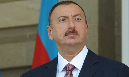 İlham Əliyev Bakı məktəblərinin şəraiti ilə tanış oldu