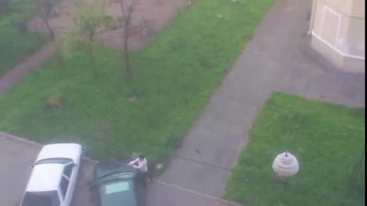 Ərinin xəyanət etdiyini bildi və onun avtomobilini bu hala saldı