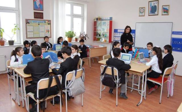 Bakıda iki məktəb birləşdirildi