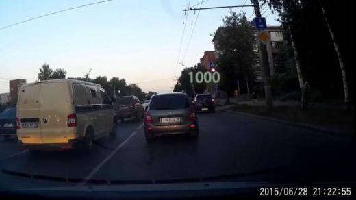 Sürücülər tərəfindən kütləvi yol qayda pozuntusu