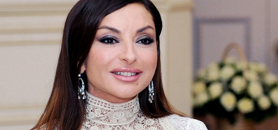 Mehriban Əliyeva ad günü münasibətilə onu təbrik edənlərin hamısına minnətdarlığını bildirir