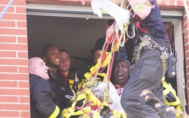 412 kiloluq qadını belə xilas etdilər — FOTO+VİDEO