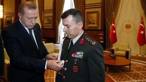 Ərdoğanın baş hərbi müşaviri saxlanıldı