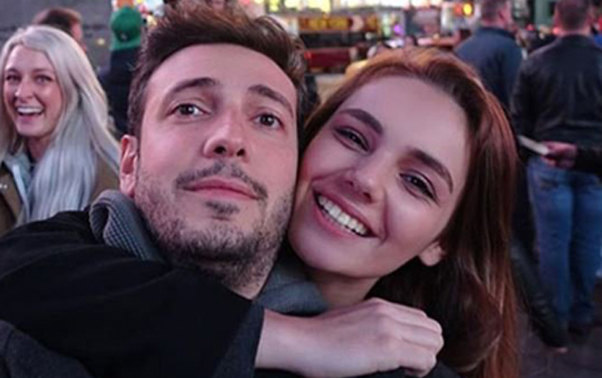 Sevgili olduqlarını belə elan etdilər