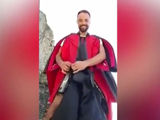 Ölümünü canlı yayımladı