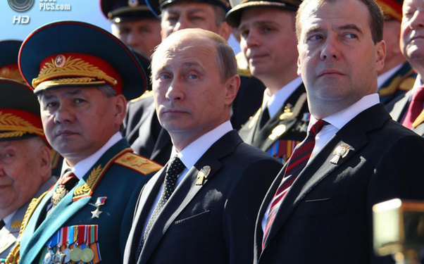 Putinlə Medvedevə cinayət işi açılır