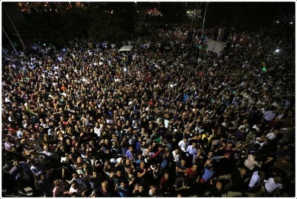 Ankarada böyük mitinq başladı