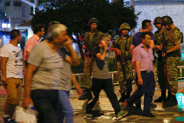 Türkiyə xalqı Ərdoğana köməyə qalxdı,