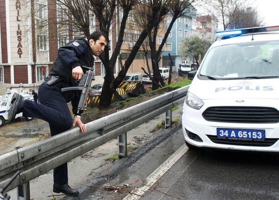 Türkiyədə polis məntəqəsinə silahlı hücum