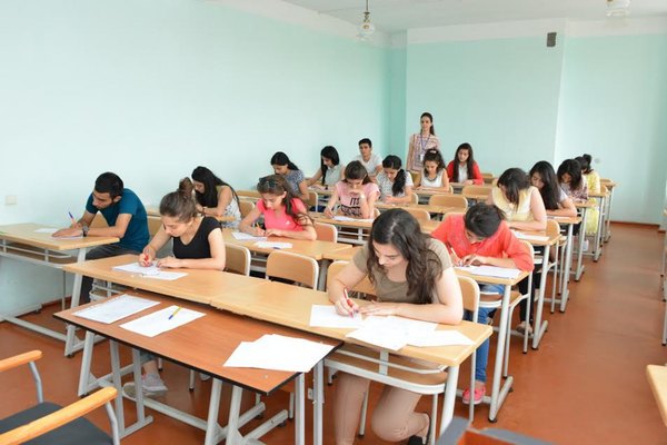 200-dən az bal toplayanlar tələbə ola bilməyəcək