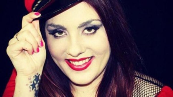 Əri əsgərlikdə özü isə... 25 yaşlı qadının BİABIRÇILIĞI