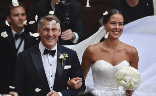 İki gün ard-arda toy