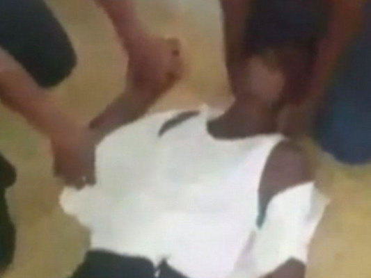 Şok kadrlar: 22 məktəbli qızı oyun dəli etdi