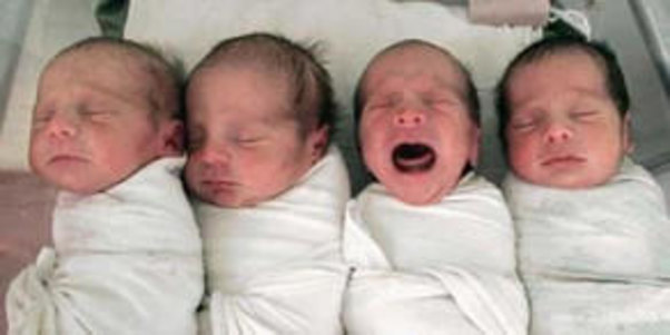 Qadın dünyaya gətirdiyi əkizlərə elə ad verdi ki...