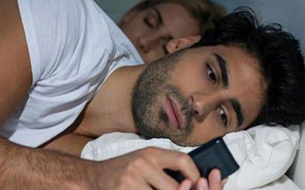 Kişinin xəyanət etdiyini göstərən