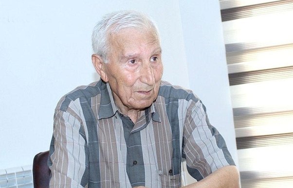 `Yanıma gələnlər 50-100 manat pul verir`