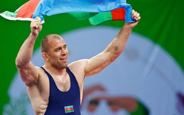 Xetaq Qazyumov da bacarmadı