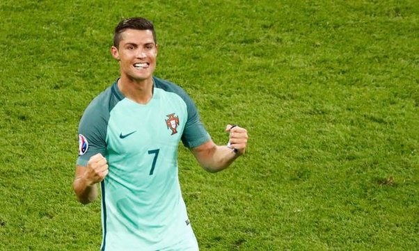 Portuqaliya finalda!