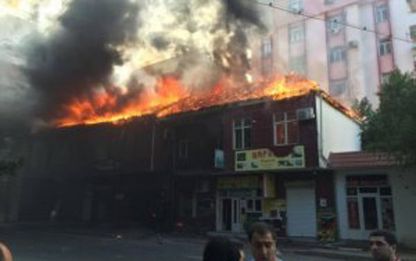 Bakıda güclü yanğın