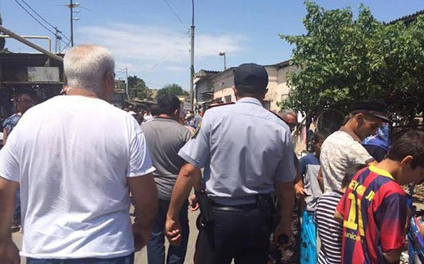 Bakıda bazar rəhbərliyinə yerini göstərdilər