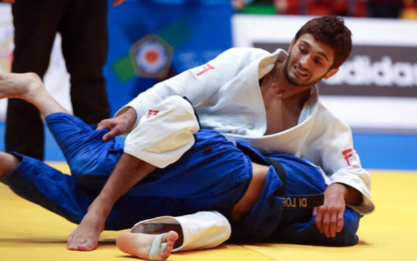 İdmançımız ermənini məğlub etdi