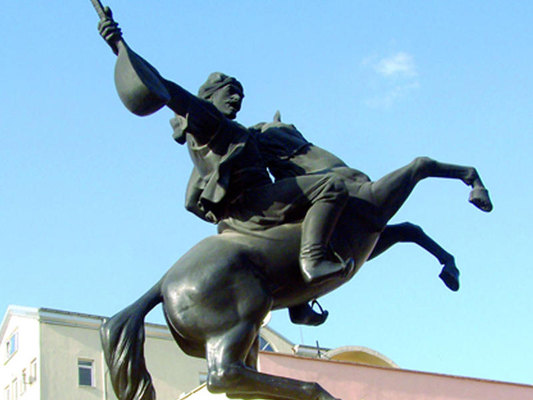 Boluda Koroğlunun heykəli ucaldılacaq