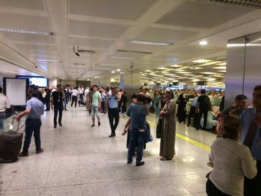 İstanbul aeroportunda güclü partlayışlar: 50 nəfər ölüb, 60-dan çox yaralı