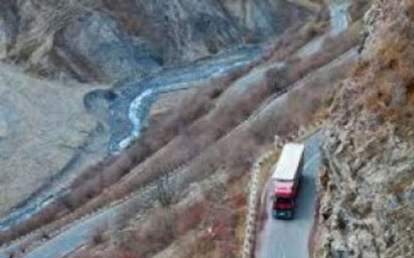 Gürcüstandan Rusiyaya gedən yük maşınları Azərbaycandan keçə bilər