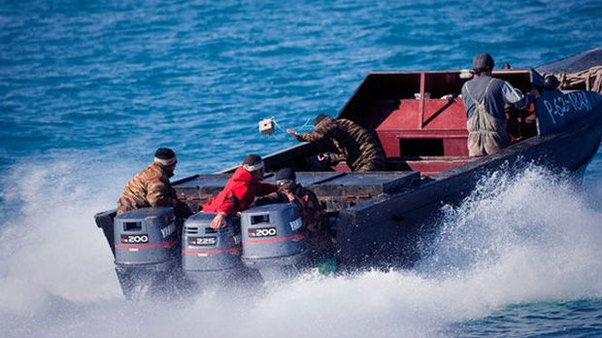 Azərbaycanlı brakonyerləri Xəzərdə saat yarım qovublar