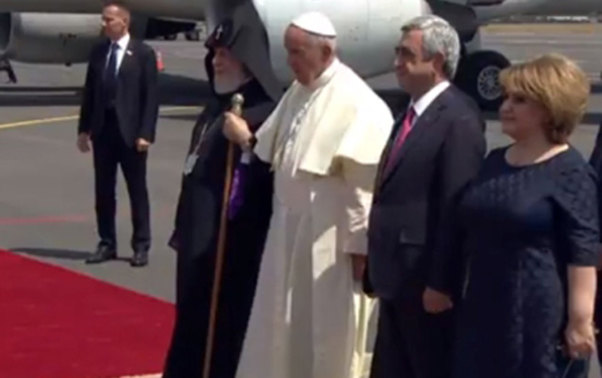 Sarkisyanla birinci ledi qarşıladı