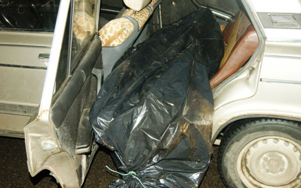 “Anamızı babamız öldürüb maşına qoydu”